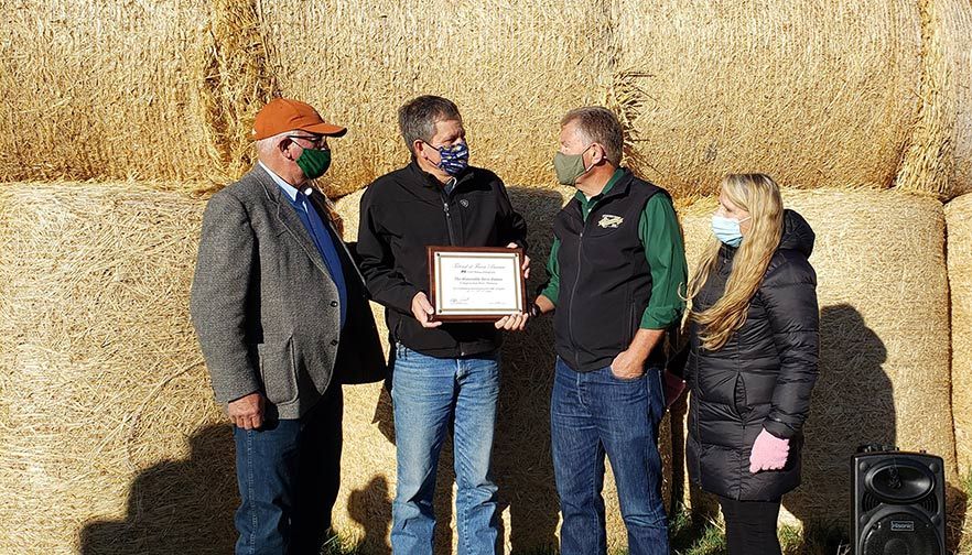 Senator Daines receives Friend of Farm Bureau Award
